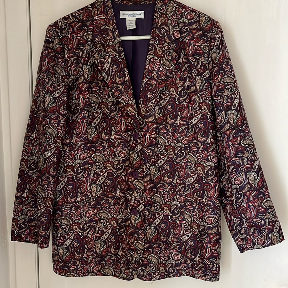 Silk blazer. 3 buttons. Lined M